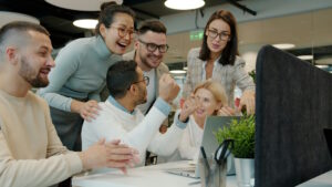 virtual assistant vs dedicated support specialist